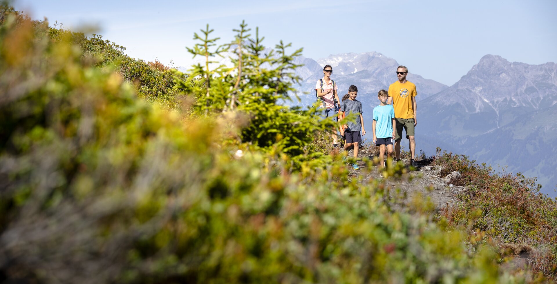 Eine Familie am Wandern in der Silvretta Montafon | © Stefan Kothner - Silvretta Montafon